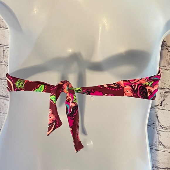 Super Cute Boho Bikini, Floral With Embroidery Details, Size L - Picture 2 of 5